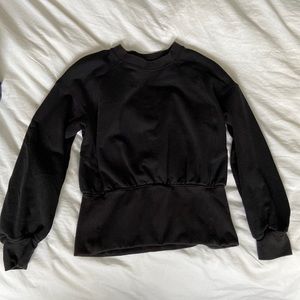 Black lightly worn lululemon sweatshirt